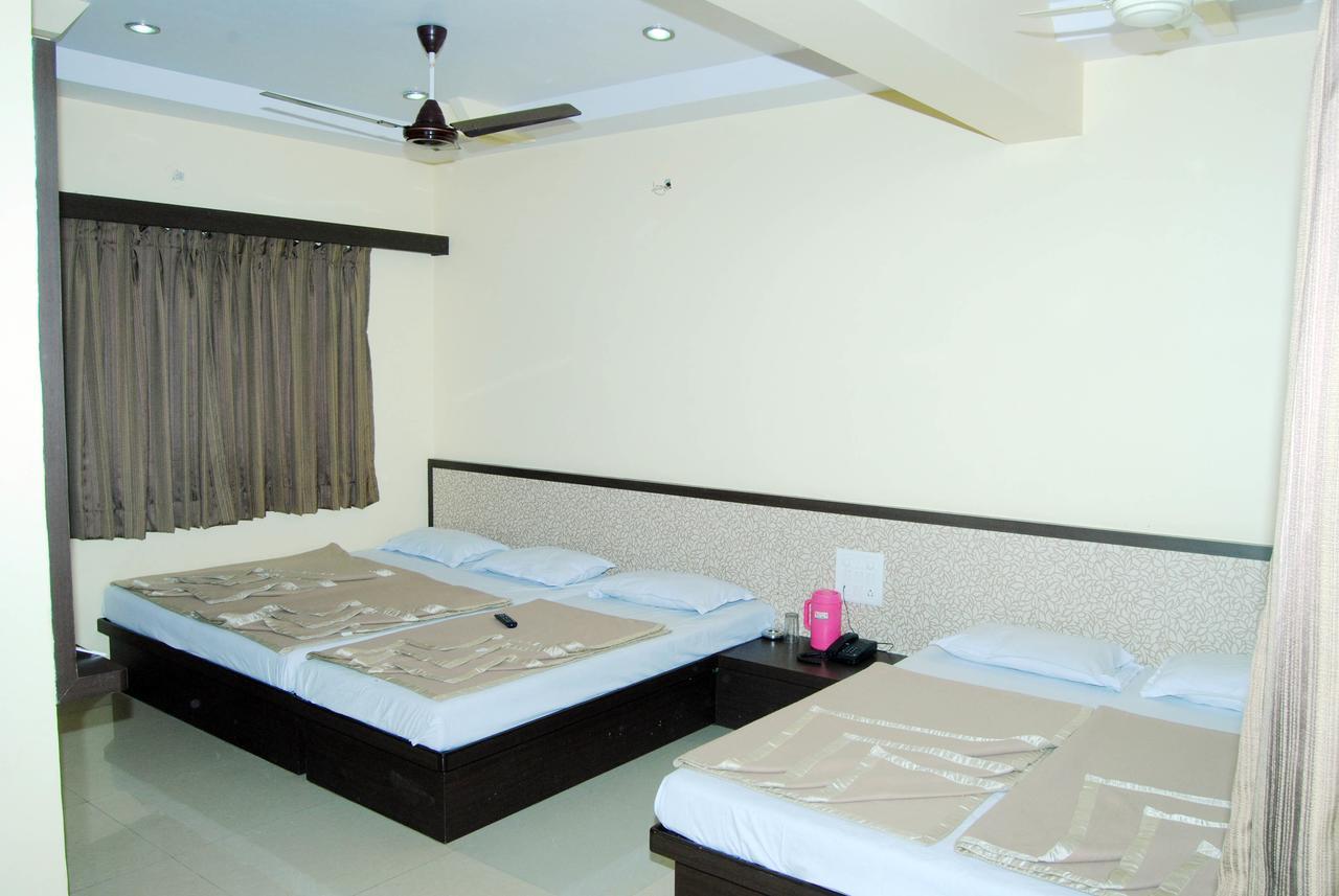 Hotel Sai Niwas Shirdi Camera foto